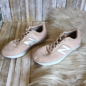 New Balance Fresh Foam Arishi Sneakers